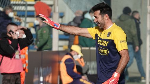 Serie B, recuperi 19° giornata: pareggi di Cosenza e Parma, ok il Vicenza