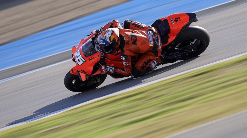 MotoGP, test Sepang: Fernandez il più veloce nel primo giorno