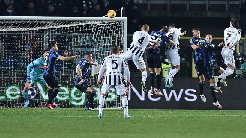 Vlahovic a secco, Danilo salva la Juventus: Atalanta beffata