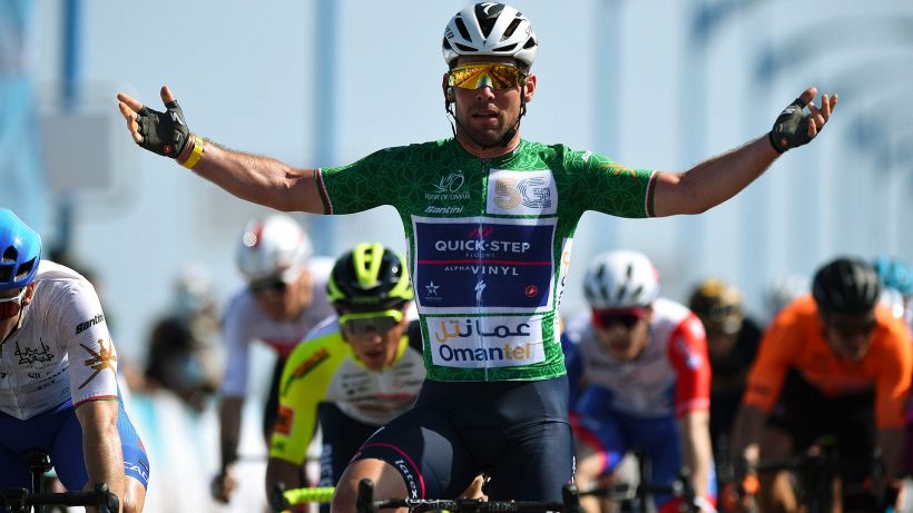 Tour of Oman 2022: arriva la zampata di Mark Cavendish