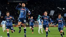 Delirio Napoli, Lazio gelata al 94' e primo posto. Highlights e pagelle