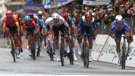 Ciclismo, calendario World Tour 2026: le date di tutte le corse in linea e a tappe