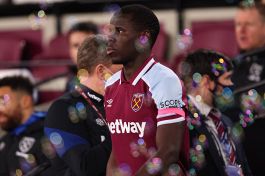 West Ham, Zouma fuori rosa dopo maltrattamenti al gatto