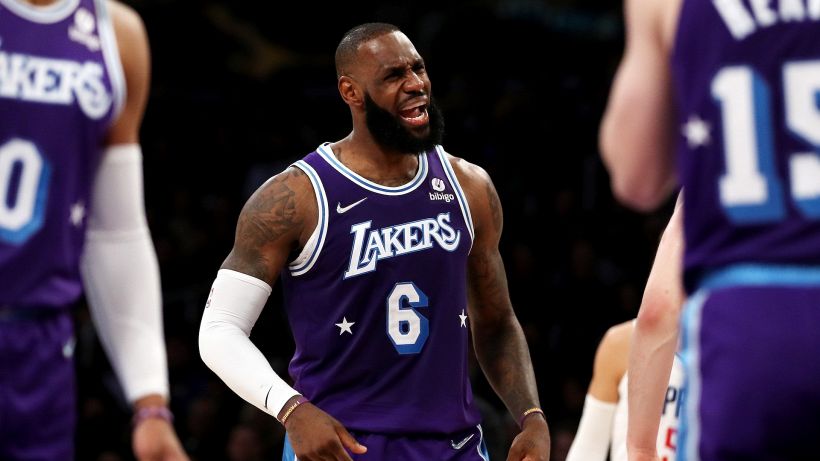 NBA, LeBron James: "Sono ai Lakers e ci resto"