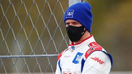 F1, Mick Schumacher: "Tutti dovremmo pregare per l'Ucraina"