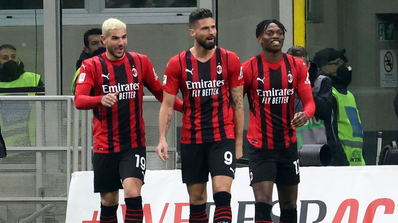 Milan super in campo e fuori: subito due rinnovi, accelerata in difesa