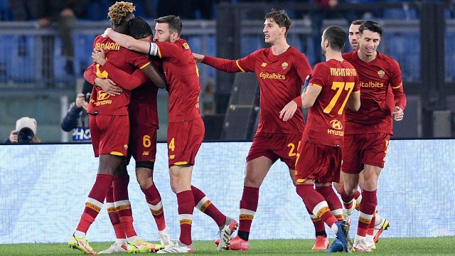 Roma: "Quattro giocatori positivi al Covid-19"