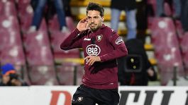 Serie A, Verdi show al debutto ma la Salernitana fa 2-2 con lo Spezia