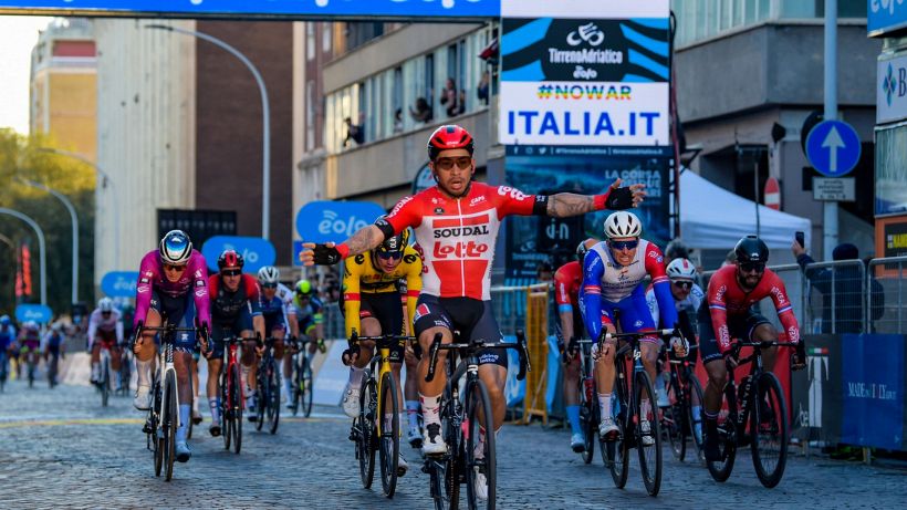 Milano-Sanremo 2022: anche Caleb Ewan dà forfait