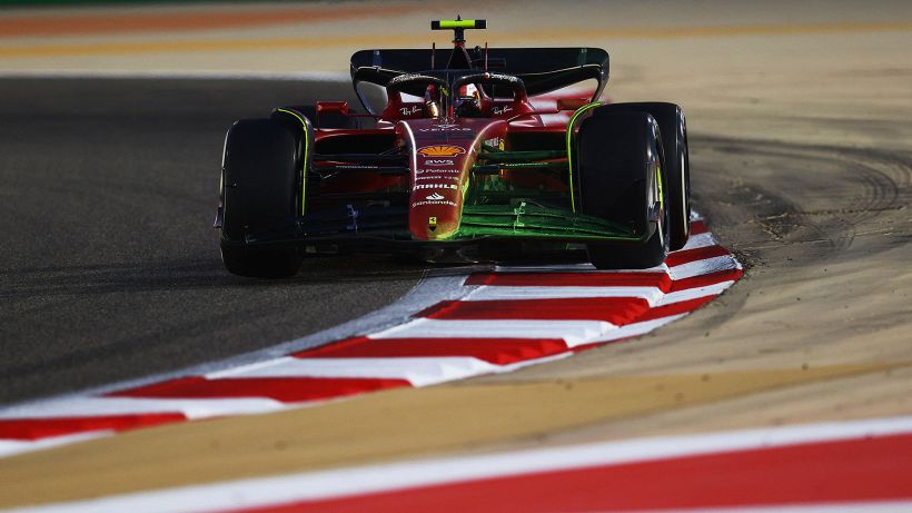 F1, Bahrain: Gasly super, Ferrari vicinissime. Polemiche su Mercedes