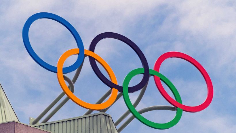 Olimpiadi Parigi 2024, il sindaco apre a russi e bielorussi