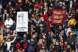 Roma, Mourinho preme per il suo pupillo: un senatore rischia il posto