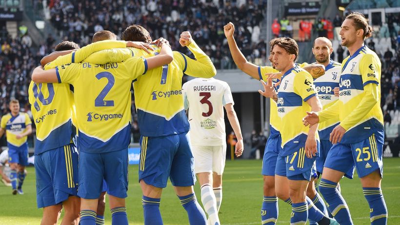 Serie A: Dybala e il solito Vlahovic portano la Juve a -1 dall'Inter