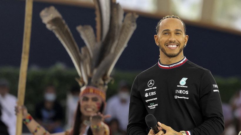 Formula 1, Hamilton si traveste da indovino: le sue previsioni