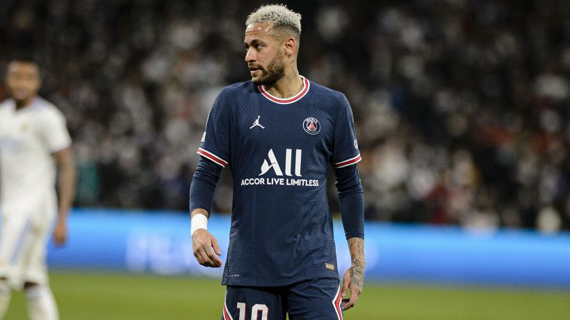 PSG, Neymar smentisce la lite con Donnarumma: e intanto Messi tace