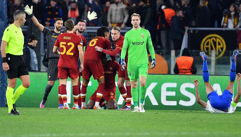 La moviola di Roma-Vitesse: il grave errore dell'arbitro Petrescu