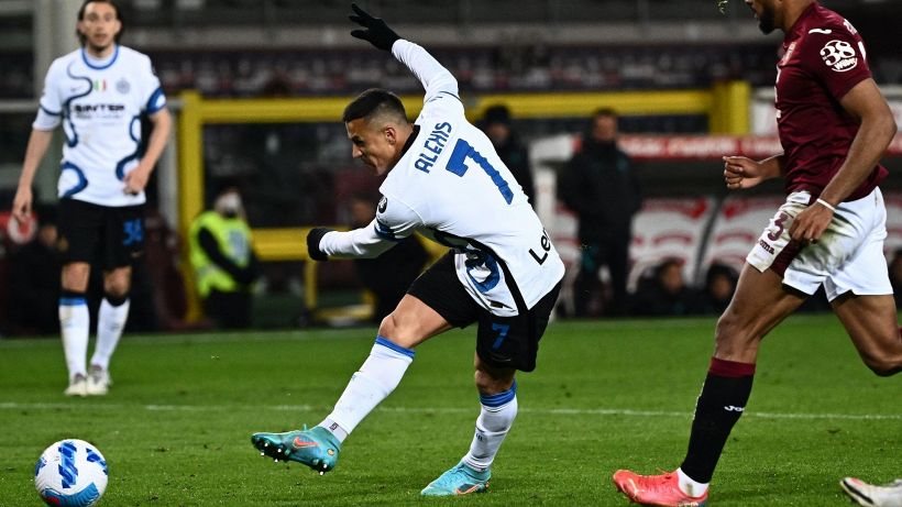 Sanchez salva l'Inter, furia Torino per un rigore. Highlights e pagelle