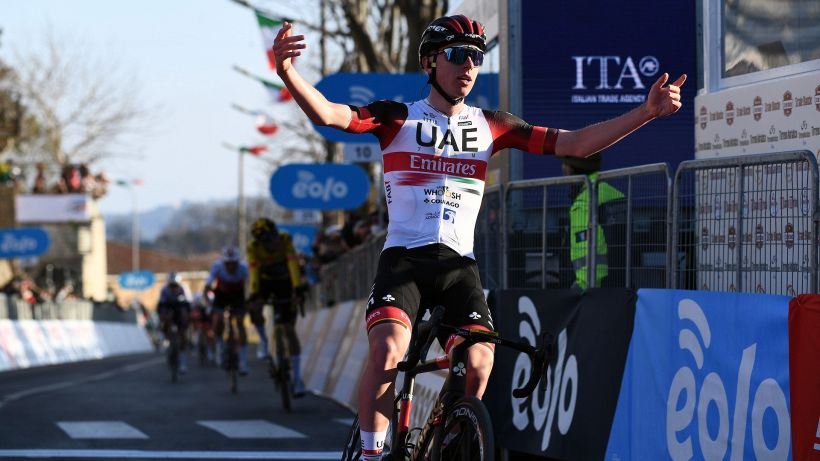 Pogacar dà spettacolo anche alla Tirreno-Adriatico