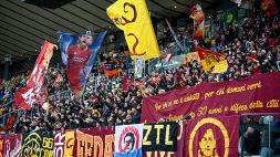 Roma-Vitesse: agguato degli ultras giallorossi a supporter olandesi