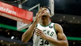 NBA: Antetokounmpo da record nel successo su Washington