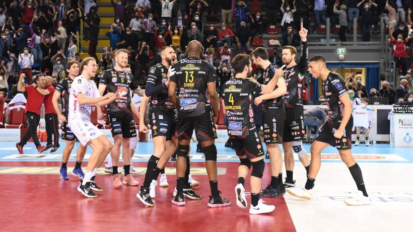 Volley, sfida tra le solite due: Perugia e Civitanova