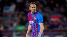 Barcellona, cercasi acquirente per De Jong