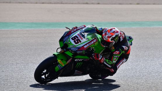 Sbk, Assen: Rea vince Gara 1 davanti a Bautista