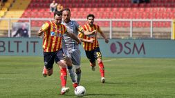 Cremonese ko, il Lecce vola al comando