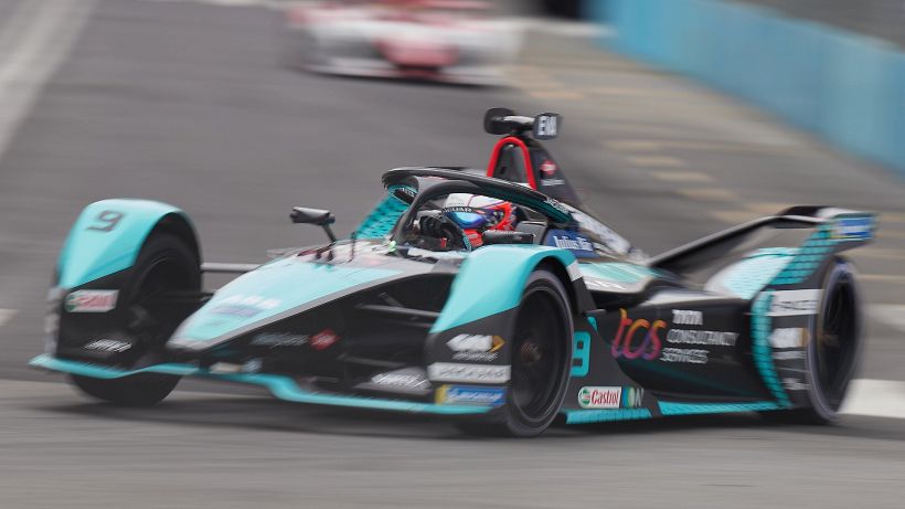 Formula E: Mitch Evans vince gara-1 a Roma