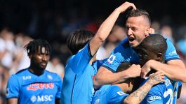 Napoli travolgente, Sassuolo umiliato. Highlights e pagelle