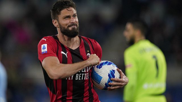 Giroud: "Sono stato vicino all'Inter, ma il Milan è stata la ciliegina sulla torta"