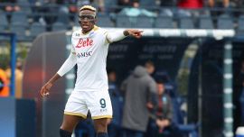 Napoli: Osimhen torna dopo l’infortunio, ma c’è posto per lui? La piazza ribolle