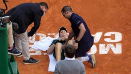 Montecarlo, Sinner più forte anche del dolore: Coric battuto