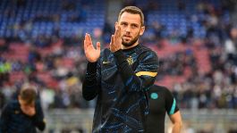 Inter, de Vrij uscito per infortunio: le condizioni dell'olandese