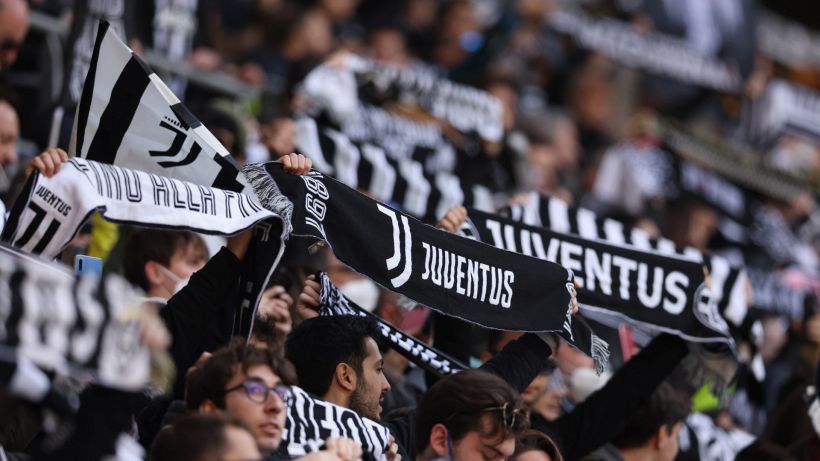 La Juventus guarda ancora al passato: la scelta di mercato allarma i tifosi