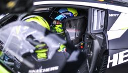 Valentino Rossi inizia l'avventura nel GT World Challenge: imprevisto