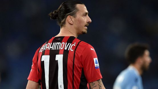 Ibrahimovic show: si proclama il migliore e dà un indizio sul futuro