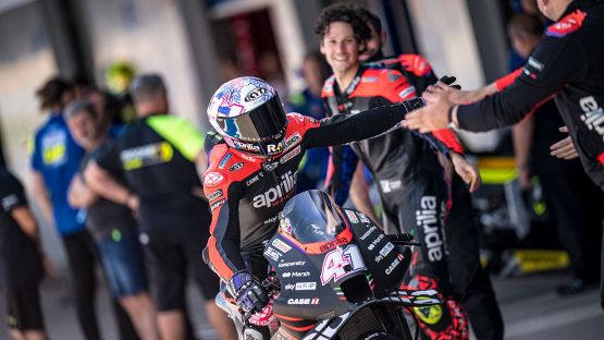 GP di Francia MotoGP: Aleix Espargaro il più veloce nel warm-up