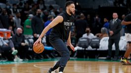 NBA: Ben Simmons si opera alla schiena