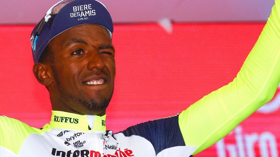 Dopo il successo, la beffa: Girmay si ritira dal Giro