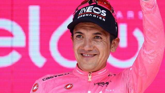 Giro d'Italia 2022, Carapaz in rosa: "Ora mi difenderò"