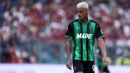 Sassuolo, Scamacca: l'Inter si distrae e subentra l'Arsenal