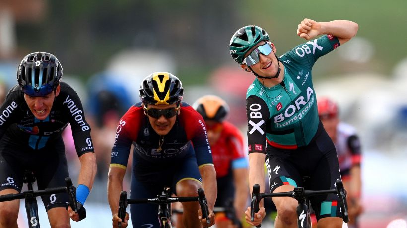 Giro d'Italia 2022, 9^ tappa: trionfa Hindley, bravi Pozzovivo e Nibali