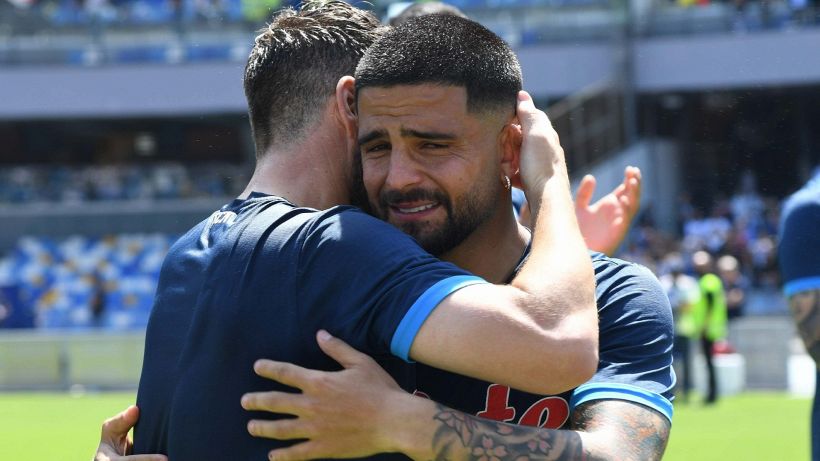 Il Napoli batte il Genoa: terzo posto e festa Insigne