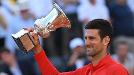 Internazionali d'Italia, la festa di Djokovic dopo il trionfo