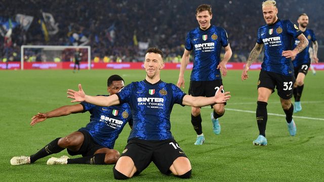 L'Inter alza al cielo la Coppa Italia dopo 11 anni: contro la Juve decide Perisic