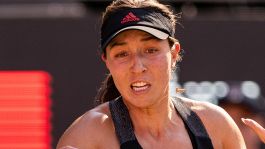 Roland Garros 2022, Pegula e Swiatek ok in rimonta