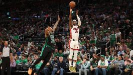 NBA, Butler da fenomeno: ne segna 47 e porta Miami a Gara-7 contro Boston