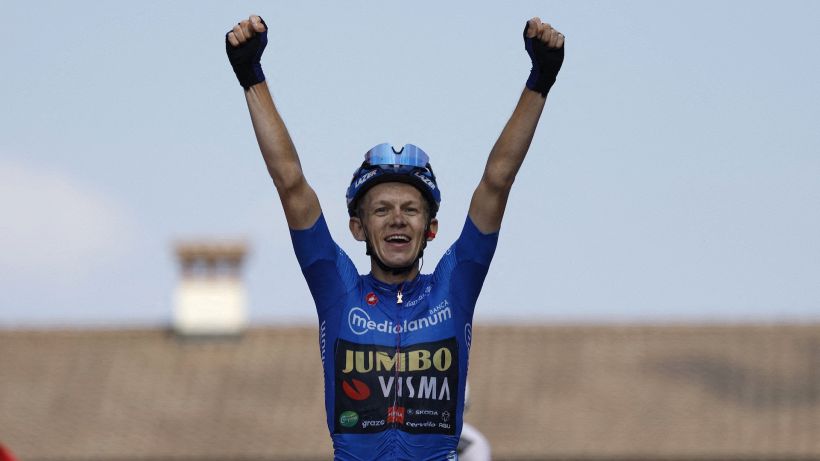 Giro d'Italia 2022: Bouwman concede il bis nella diciannovesima tappa