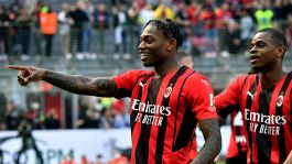 Milan, errore Terracciano: gol Leao, Inter a -5. Highlights e pagelle